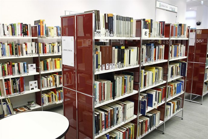 Biblioteca, libros, libro, lectura, estantería
