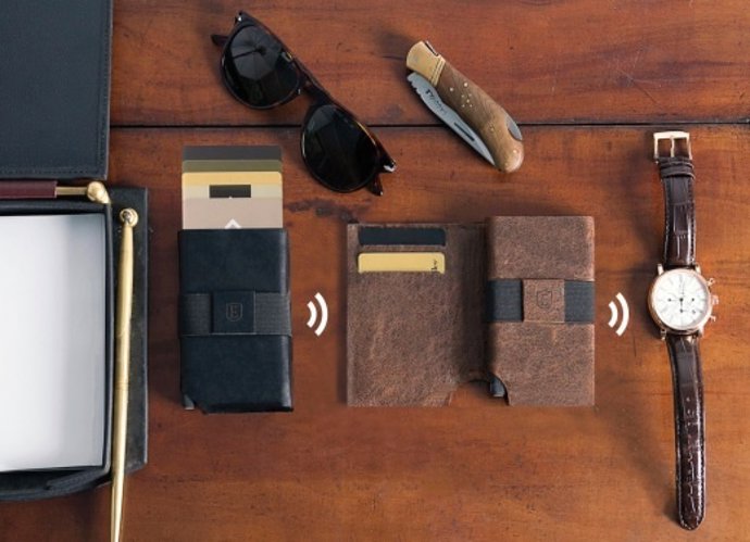 La cartera inteligente rastreable