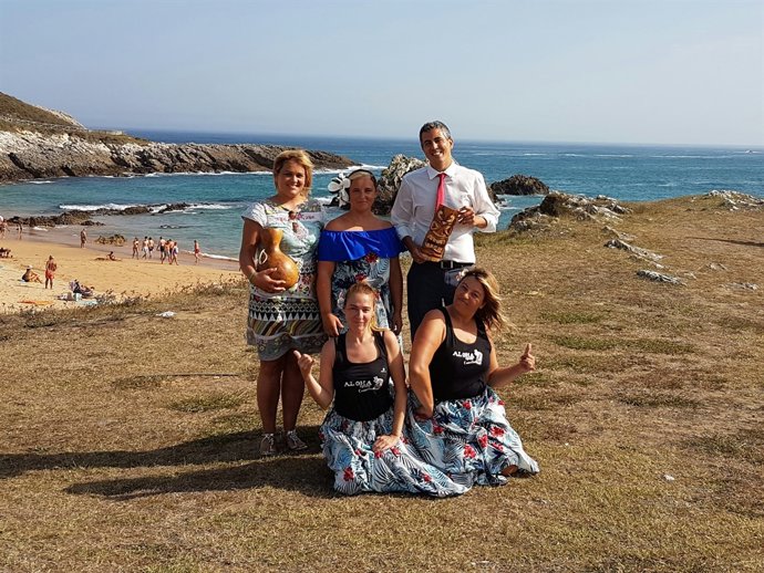 NP Y Foto Festival De Danza Aloha Spirit