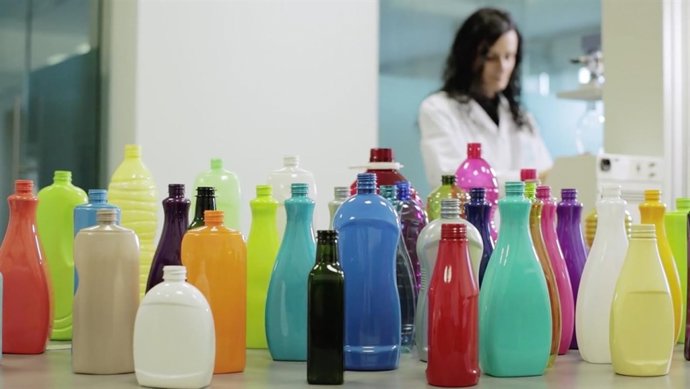 Envases plástico de Caiba 