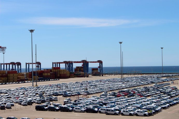 Vehículos en el puerto de Málaga 