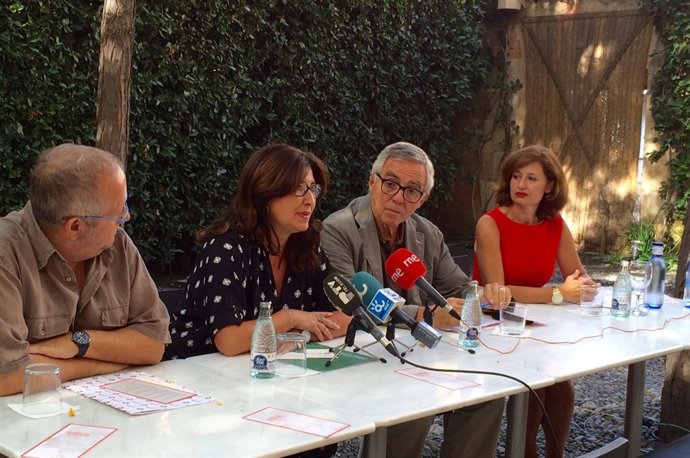 Nota Ciclo Poético Con A De Autoras Museo Picasso