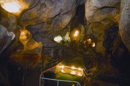 Cueva del Tesoro rincón de la victoria málaga turismo cavidad gruta visitas