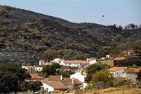 Reunión del alcalde de El Castillo de las Guardas con la Junta por el incendio