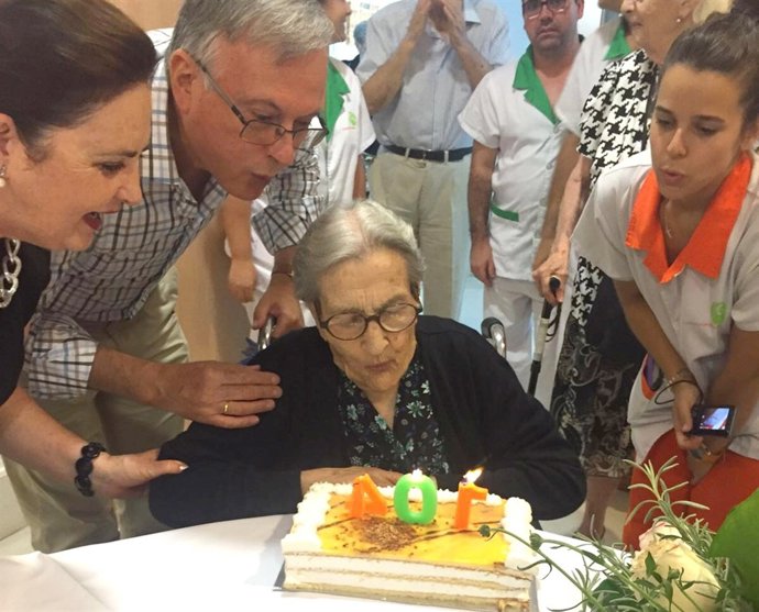 Inés cumple 104 años.