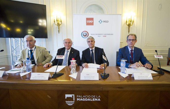 07-09-2016 Santander UIMPAntimicrobial StewardshipEmilio Bouza, servicio de Micr