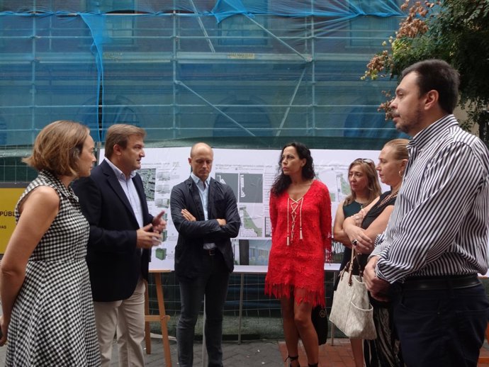 Participantes en la presentación