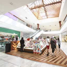 El Club Infantil de Los Arcos celebra la vuelta al cole con los pequeños.