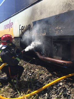Incendio en un tren en Narón (A Coruña).