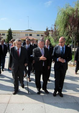 Autoridades salmantinas y portuguesas en el Día de Portugal en 'Salamaq'