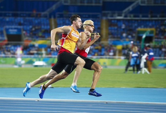 Joan Munar y su guía Juan Enrique Villar en los Juegos de Río