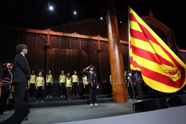 Pte.C.Puigdemont en el acto institucional de la Diada 2016