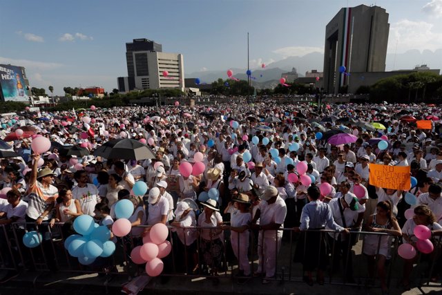 Monterrey, durante la marcha contra el matrimonio homosexual 
