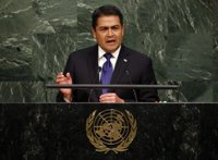 El Tribunal Electoral abre la vía a la reelección del presidente en Honduras