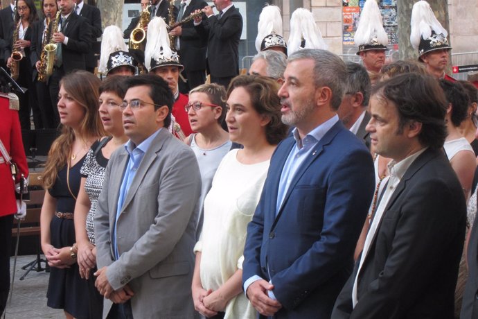 A.Colau junto a J.Collboni durante los actos de la Diada