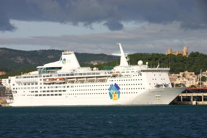 El crucero Island Escape en Palma