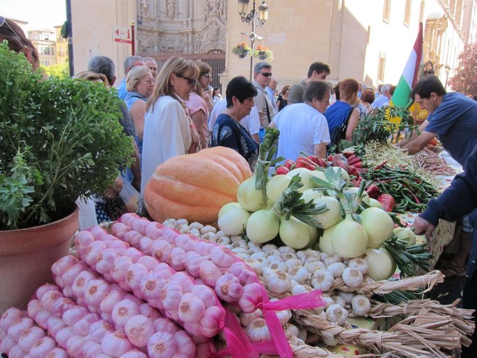 Uno de los puestos situado en la plaza del Mercado