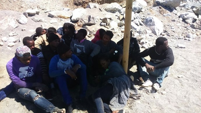 Inmigrantes llegan a Ceuta