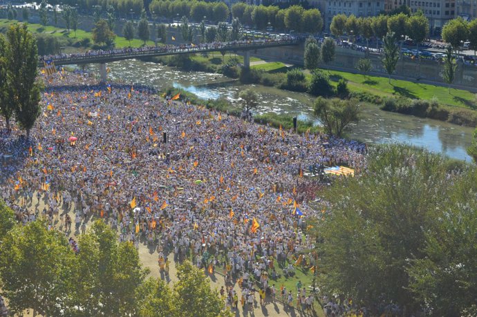 Manifestación en la ciudad de Lleida en la Diada 2016