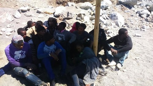 Inmigrantes llegan a Ceuta