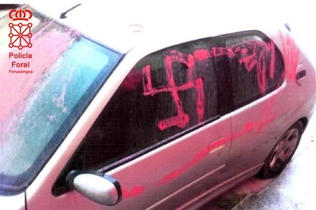 El coche pintado.
