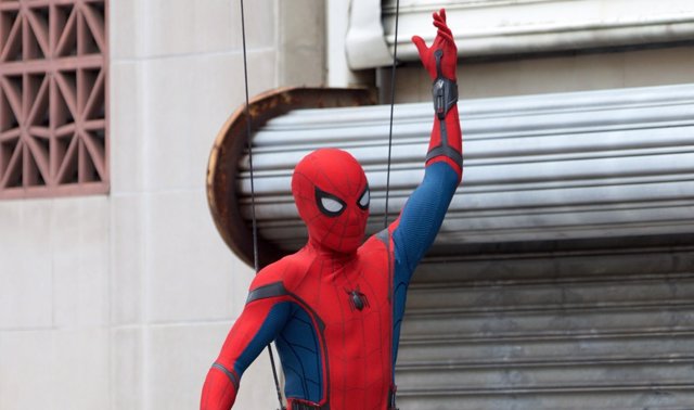 Tom Holland en el rodaje de Spiderman: Homecoming