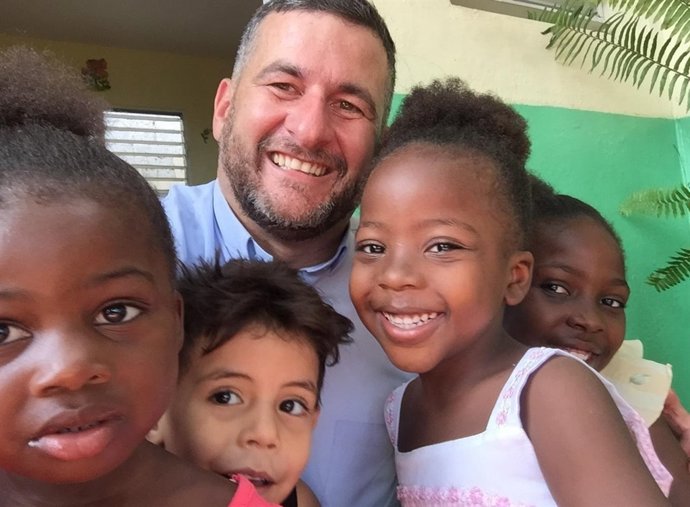 Niños de la escuela Nuevo Porvenir en República Dominicana