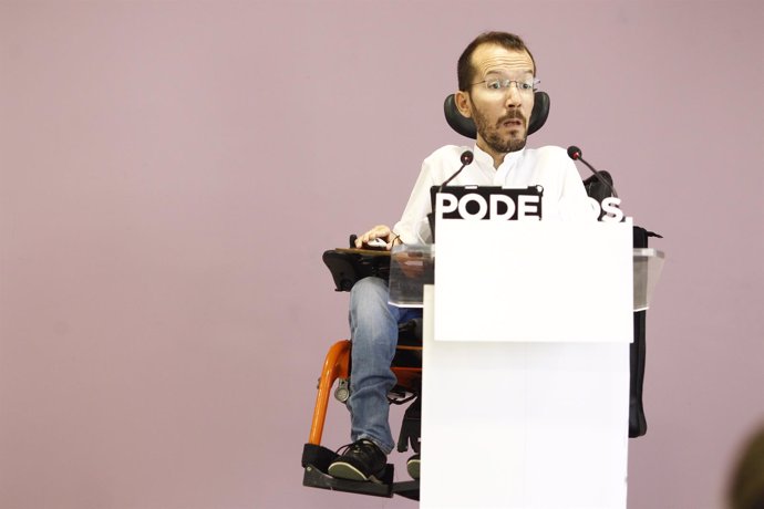 Pablo Echenique en rueda de prensa