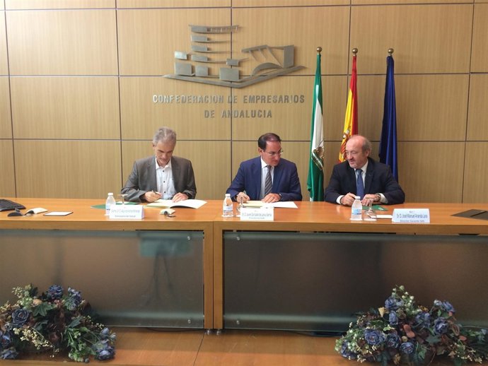 NP Salud Y La CEA Firman Un Convenio Para Impulsar El Sector Empresarial En El Á