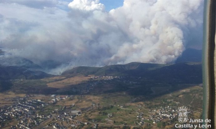 Imagen del fuego en Fabero