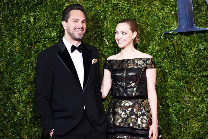 Amanda seyfried y thomas sadoski