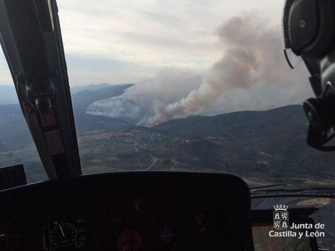 Imagen desde el aire del incendio