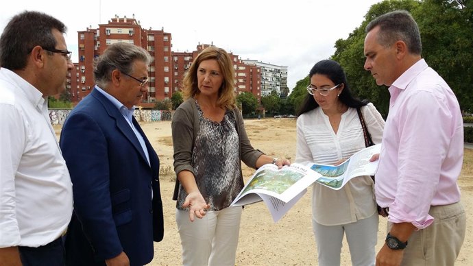 El popular José Ignacio Zoido en la barriada de La Paz