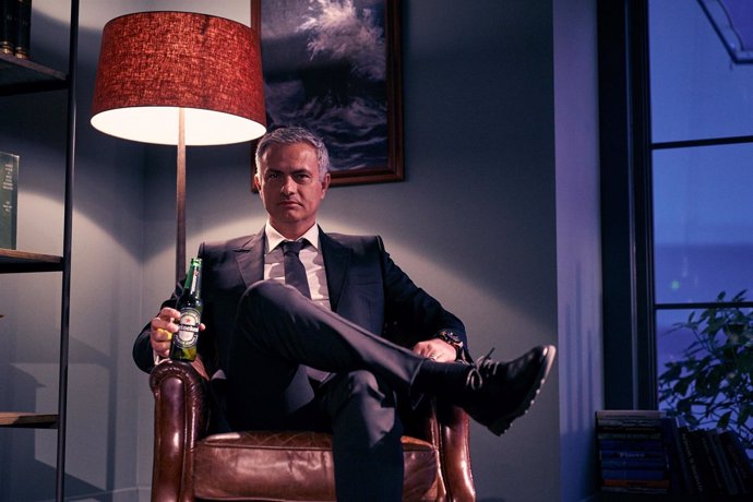 José Mourinho, entrenador del Manchester United en un anuncio de Heineken