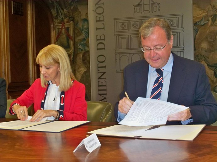 La alcaldesa de San Andrés y el alcalde de León