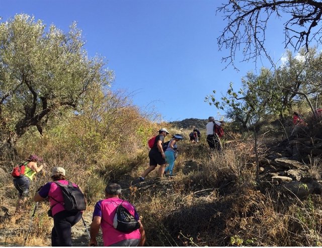 Los senderistas almerienses han recorrido el municipio de Abrucena.