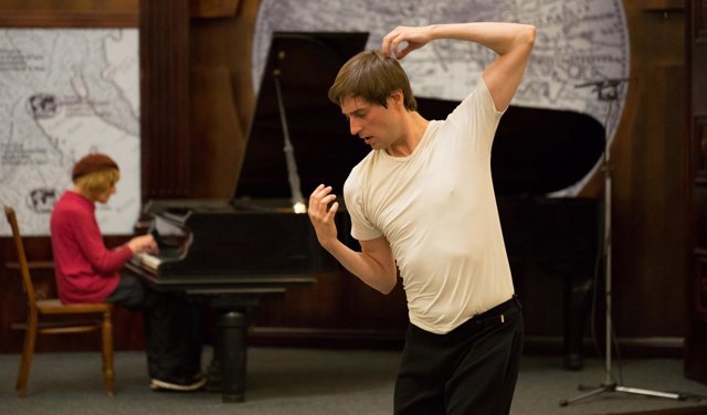 Fotograma de 'Oleg y las raras artes', de Andrés Duque