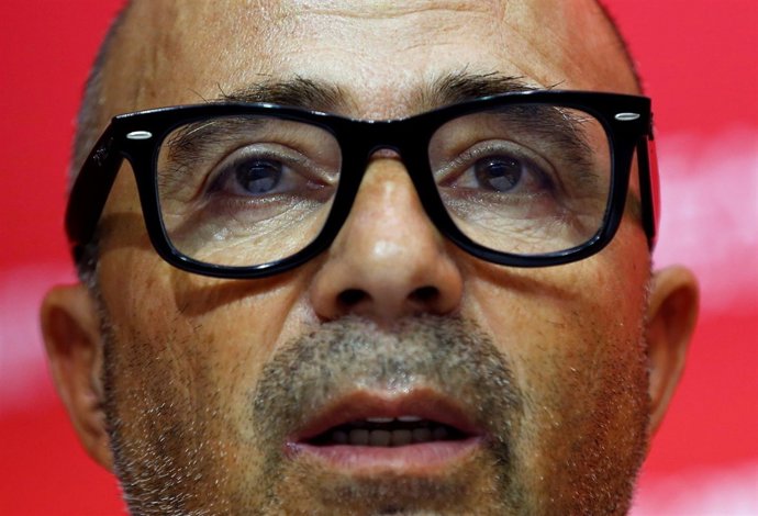   El Entrenador Del Sevilla FC Jorge Sampaoli