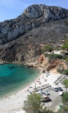 La cala Granadella tras el incendio