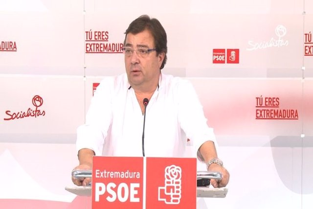 Fernández Vara en rueda de prensa