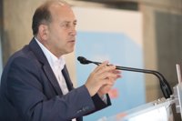 Leiceaga alerta del "efecto letal" de la acción de Feijóo combinada con la de Rajoy, "dos caras de la misma moneda"