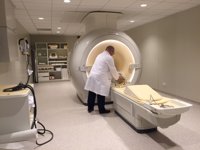 Nace el centro de investigación BarcelonaBeta, pionero en la prevención del Alzheimer