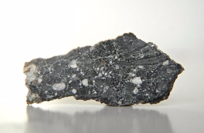 Salen a subasta un fragmento de la Luna y decenas de meteoritos