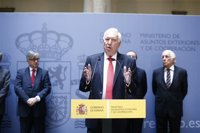 Margallo dice que no pueden quitar el escaño a Barberá y que su baja "exonera" al PP de "cualquier responsabilidad"