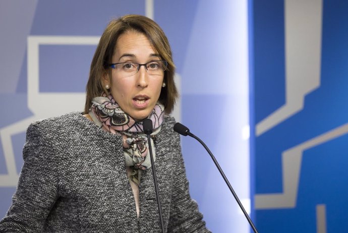 Natalia Rojo, ante el Parlamento vasco