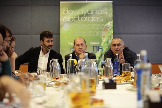 Leiceaga (PSdeG) en un desayuno informativo en A Coruña