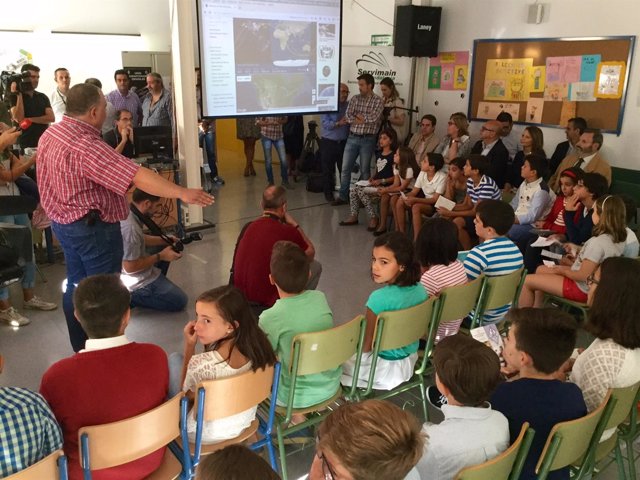 Alumnos del colegio Almadén comunican con la Estación Espacial Internacional.