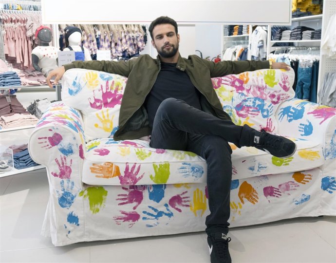Jesus castro en la apertura de kiabi en madrid