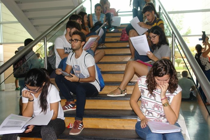 NP UHU 13.09.16 Inicio Selectividad