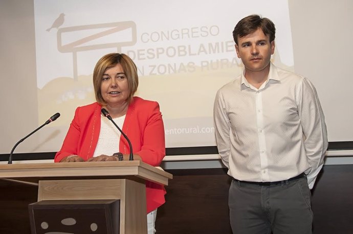 Rosario Cordero y Fernando Grande, presidenta y diputado de Cáceres